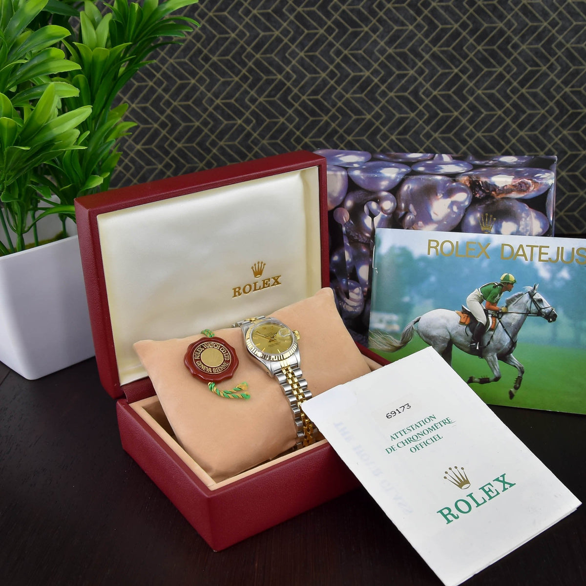 Datejust 69173 - Ladies Watch - Gold Dial - 1987