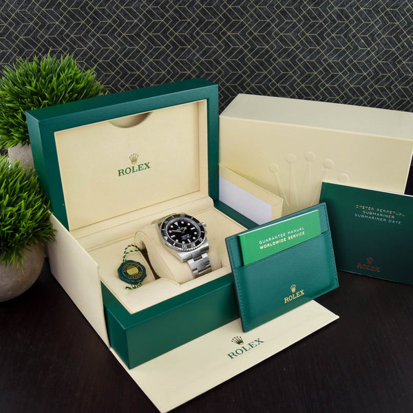 Submariner 16610 - Black Dial - 2002