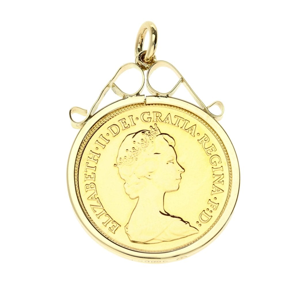 1982 Plain Half Sovereign Queen Elizabeth Pendant -4.8g