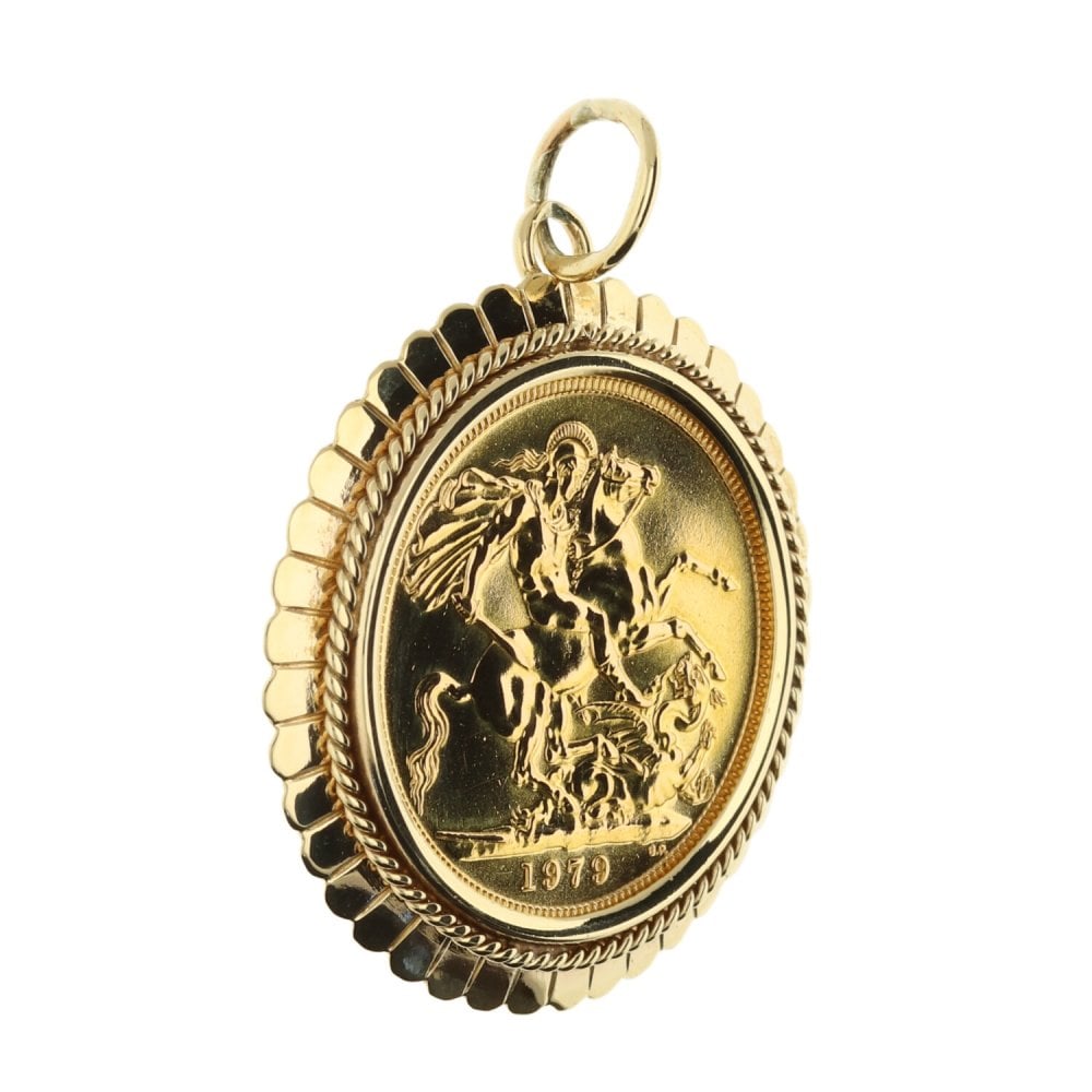 9ct Yellow Gold Queen Elizabeth 1979 Full Sovereign Coin