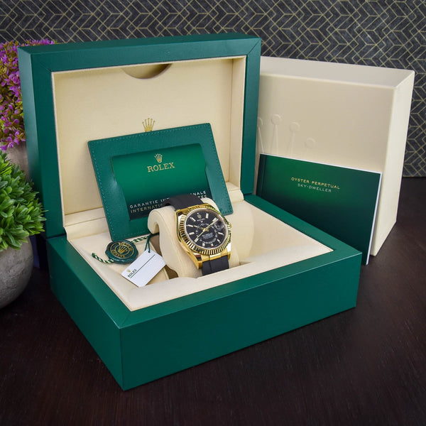 Sky-Dweller 326238 - Oysterflex Strap - Black Dial - 2020