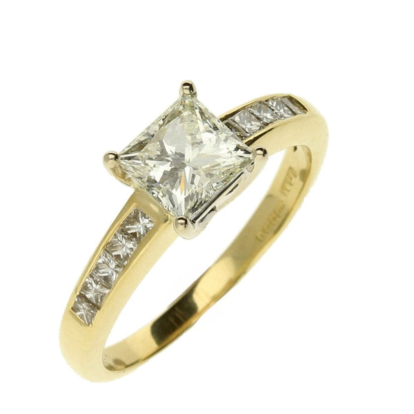 18ct Yellow Gold Princess Cut Diamond Solitaire