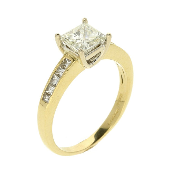 18ct Yellow Gold Princess Cut Diamond Solitaire