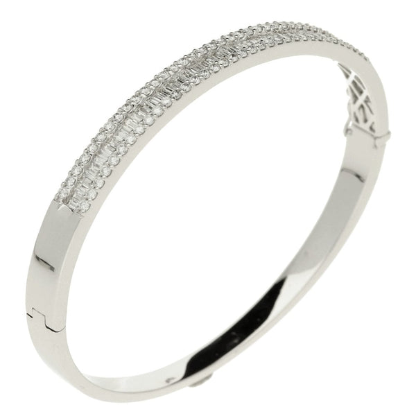 18ct White Gold Fancy Diamond Bangle - 1.92ct - 24.3g