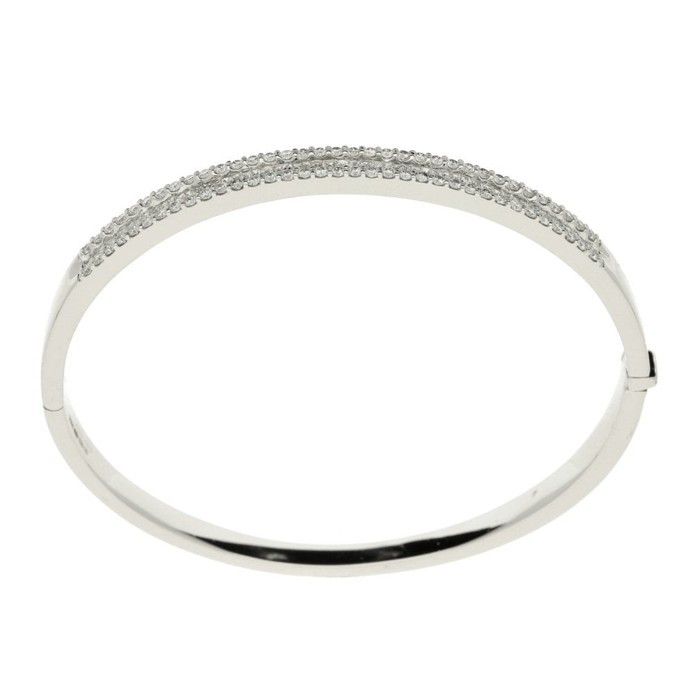 18ct White Gold Fancy Diamond Bangle - 1.92ct - 24.3g