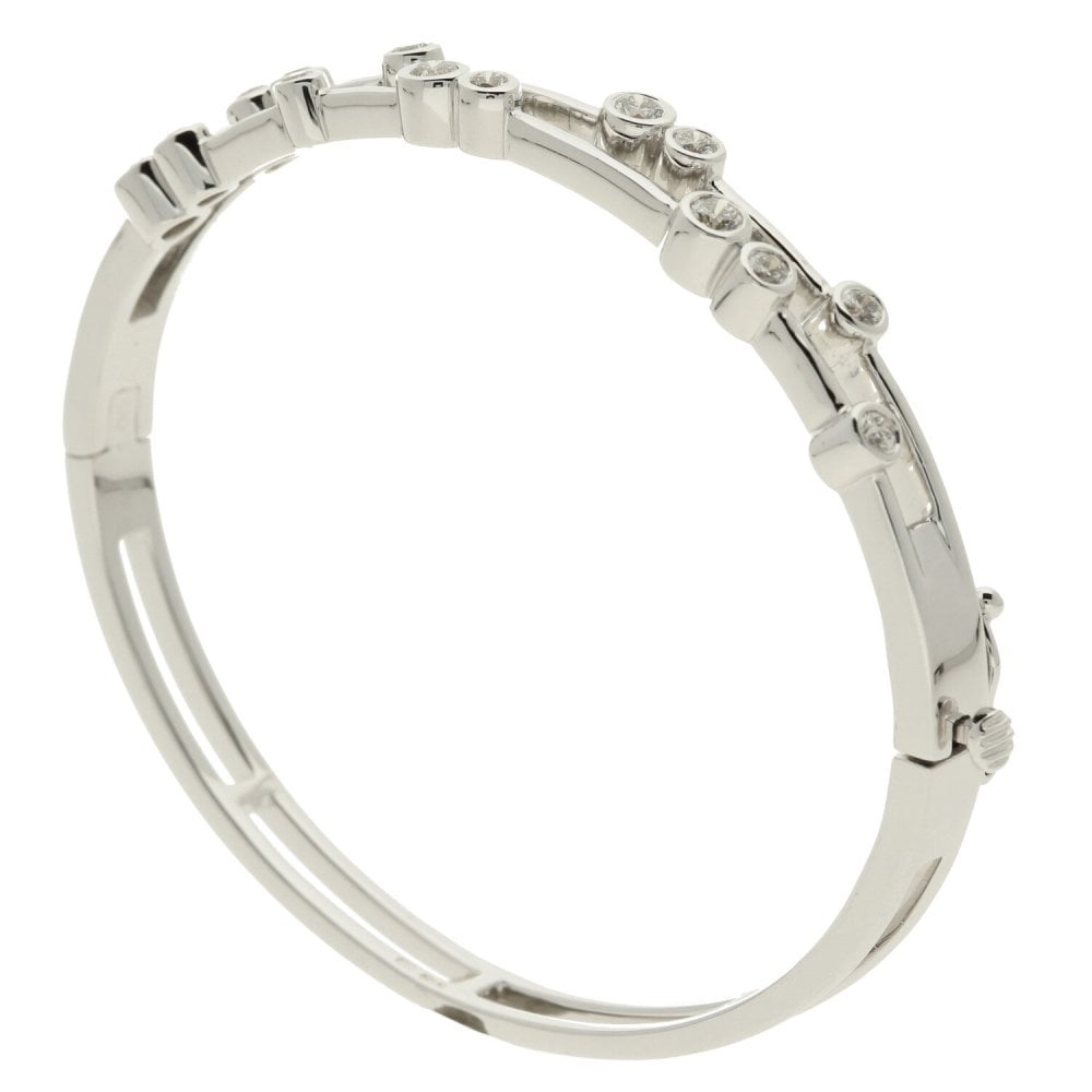 18ct White Gold Scatter Diamond Bangle - 1.00ct