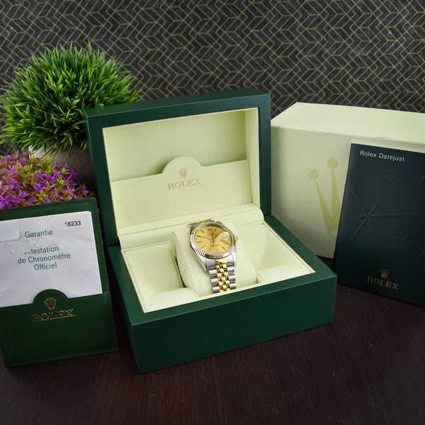 Datejust 16233 - Gents Watch - Champagne Baton Dial - 2004