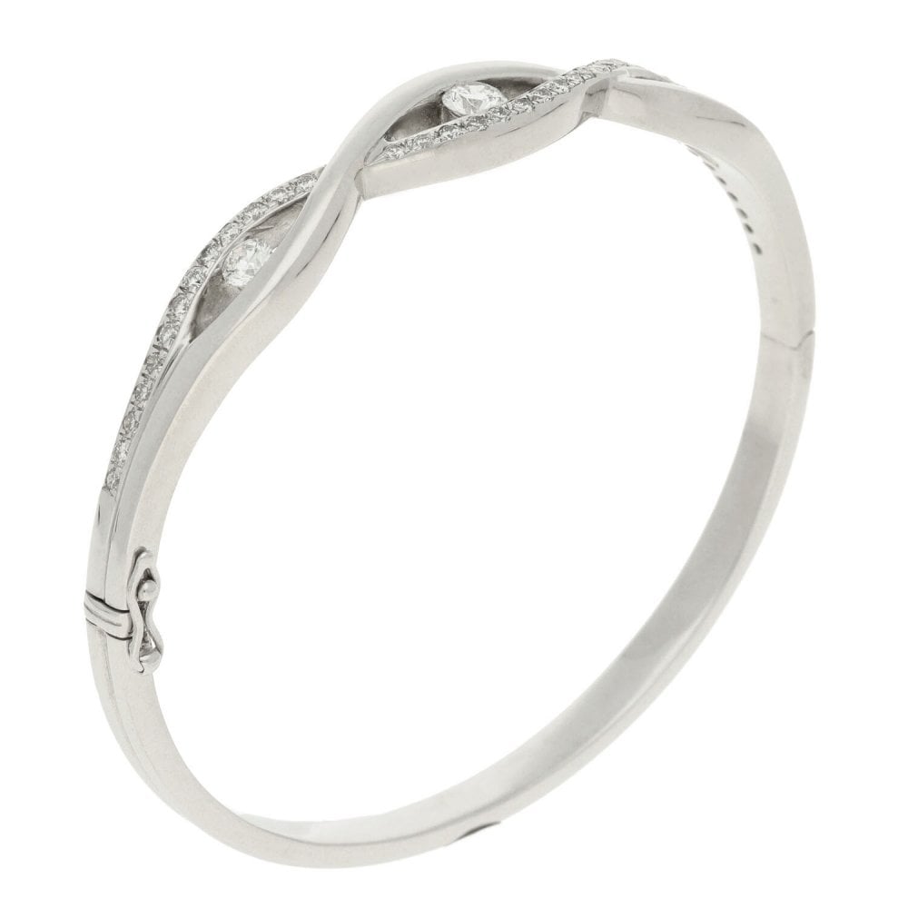 18ct White Gold Diamond Ladies Bangle - 1.43ct - 30.3g
