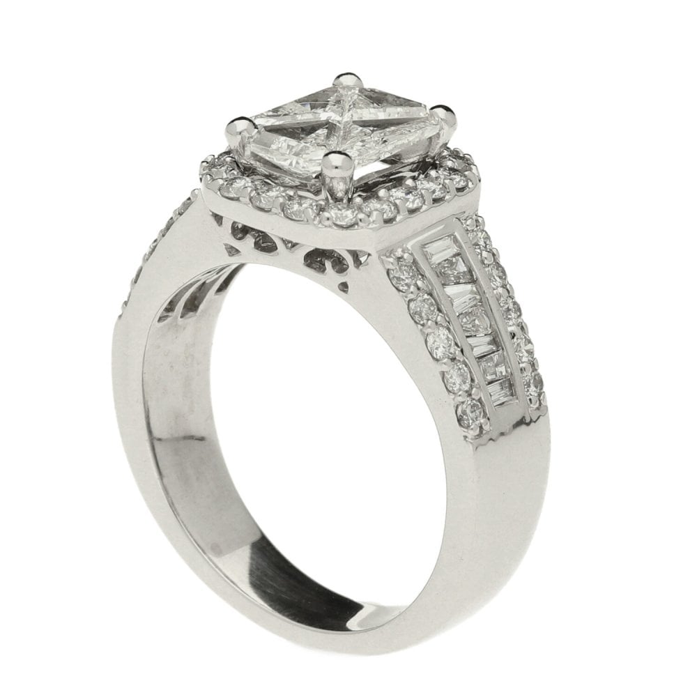 18ct White Gold Diamond Cluster Ring - J½ - 1.50ct