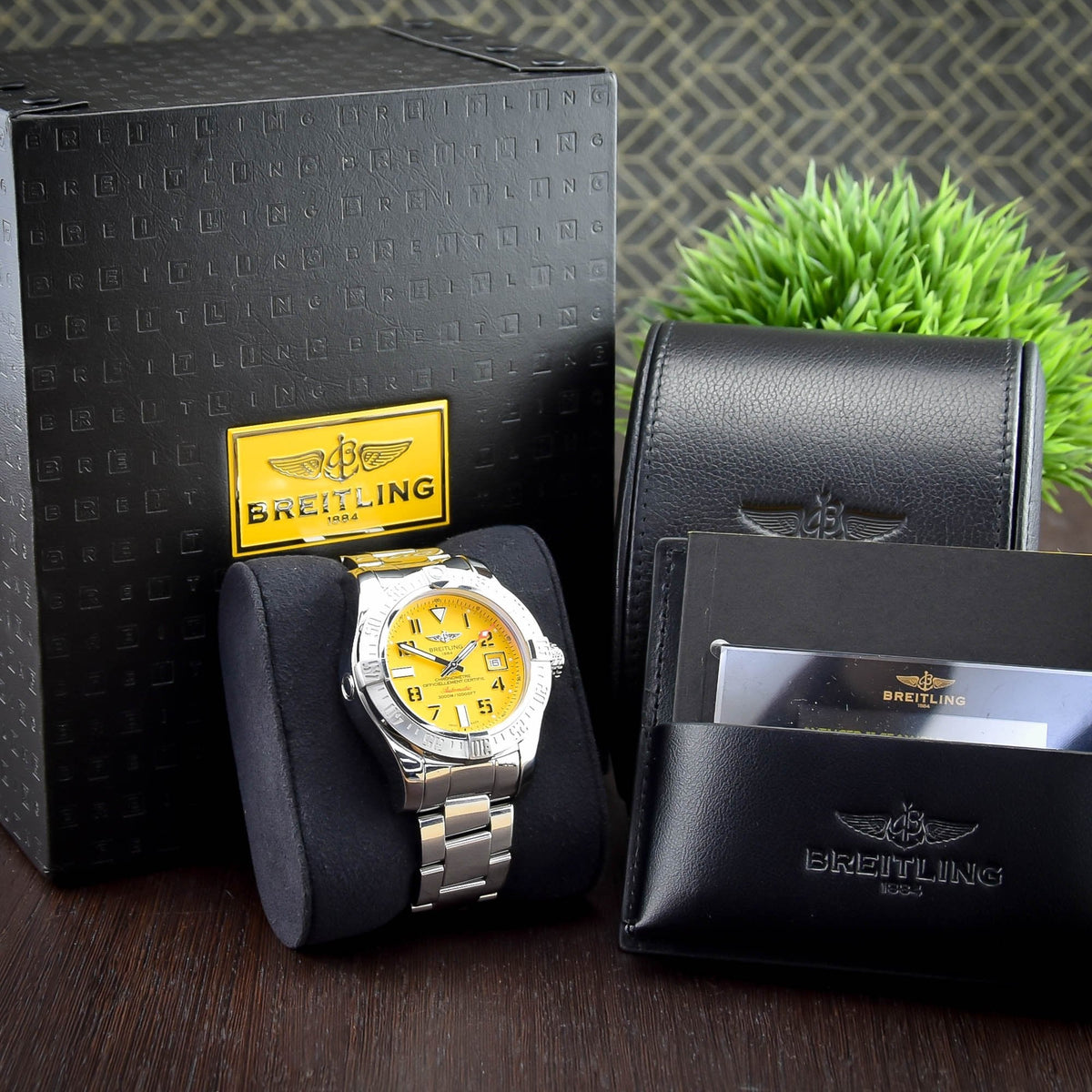 Avenger Seawolf A17331 - 45mm - Yellow Dial - 2014