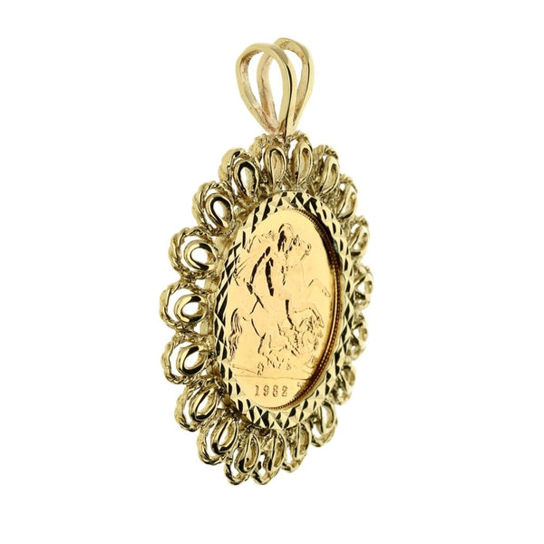 Yellow Gold Queen Elizabeth 1982 Half Sovereign Pendant - 8.6g