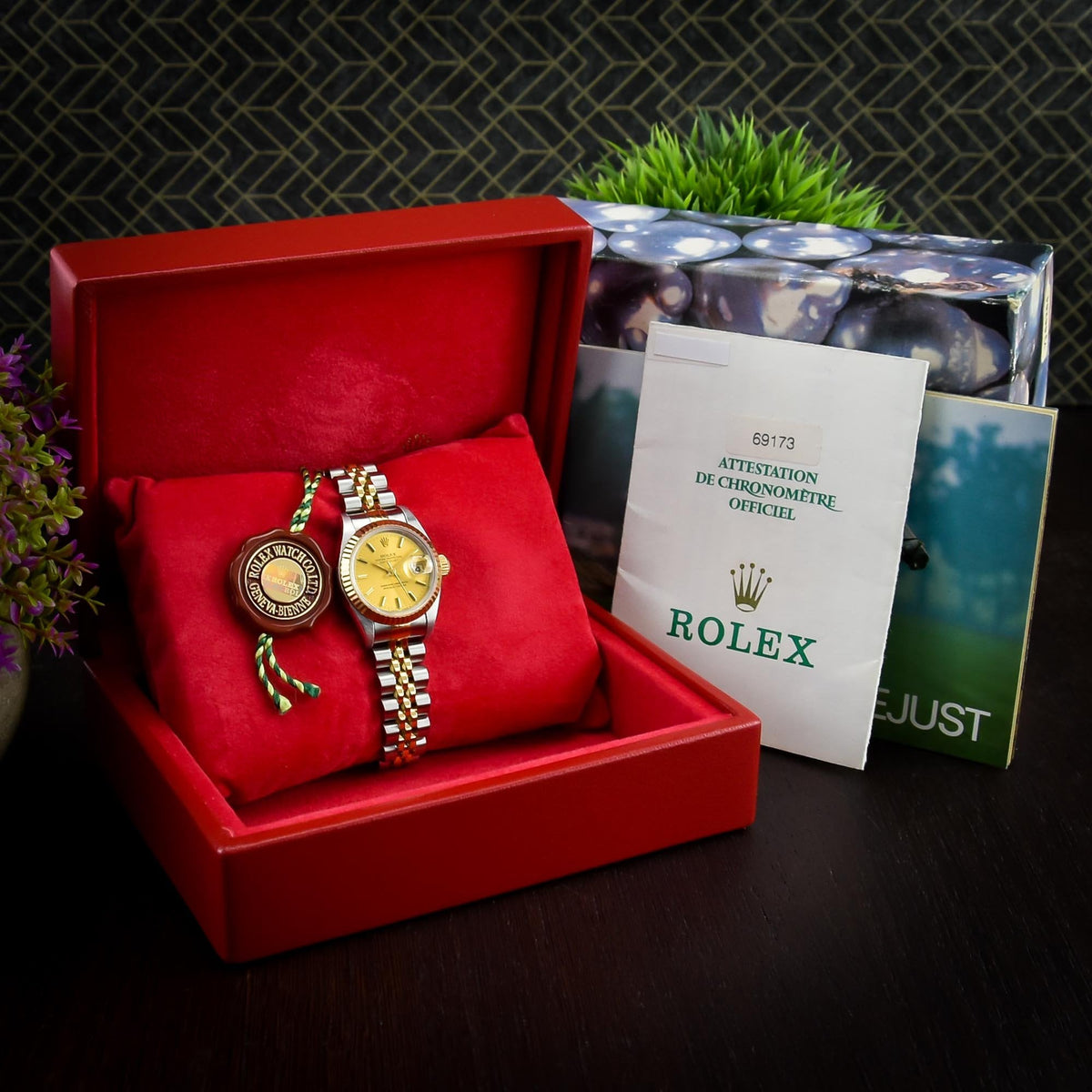 Datejust 69173 - Champagne Dial - 1998