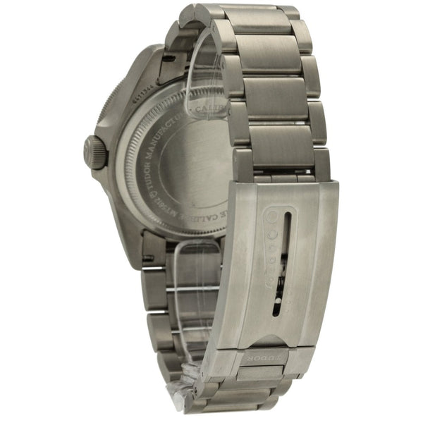 Pelagos 25600TN - Mens Watch - Black Dial - 2021