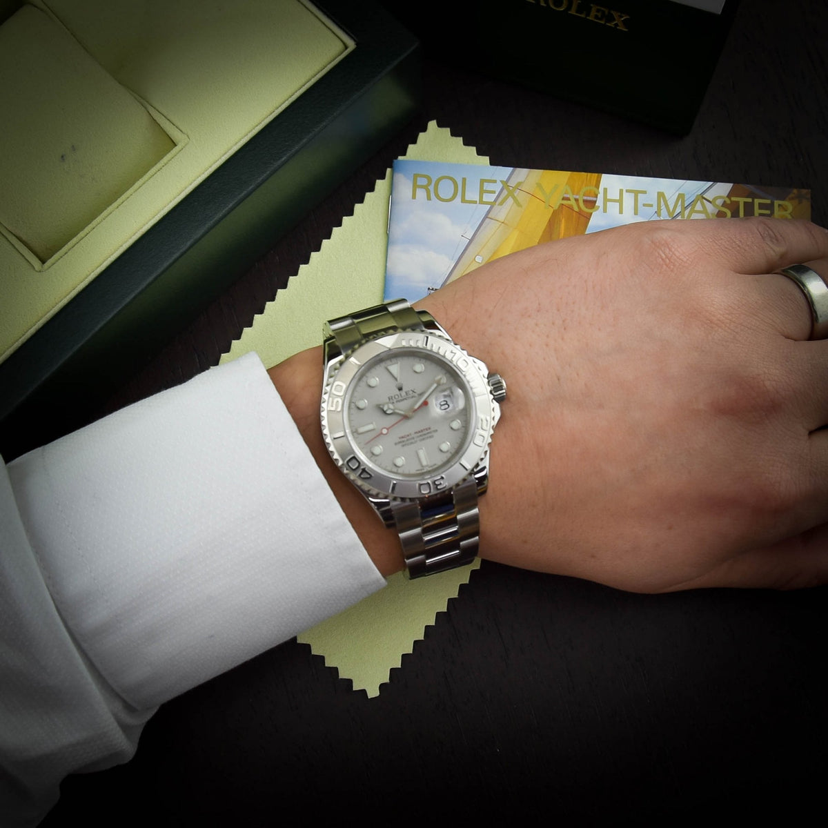 Yacht-Master 16622 - Men's Watch - Silver Dial - 2004