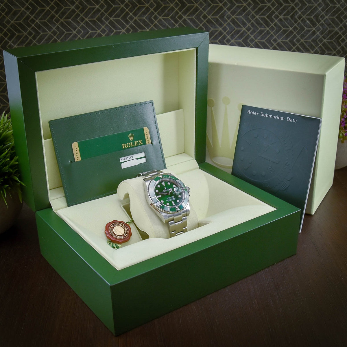 Submariner 116610LV - Mens Watch - Green Dial - 2012