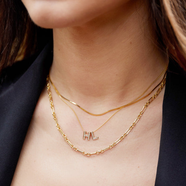 Ladies 9ct White Gold Diamond Initial Q Slider Pendant