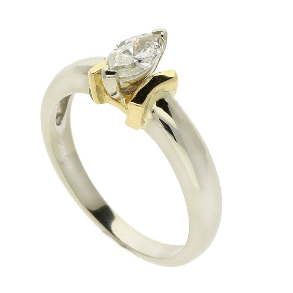 Ladies 18ct White Gold Marquise Diamond Ring - 0.25ct
