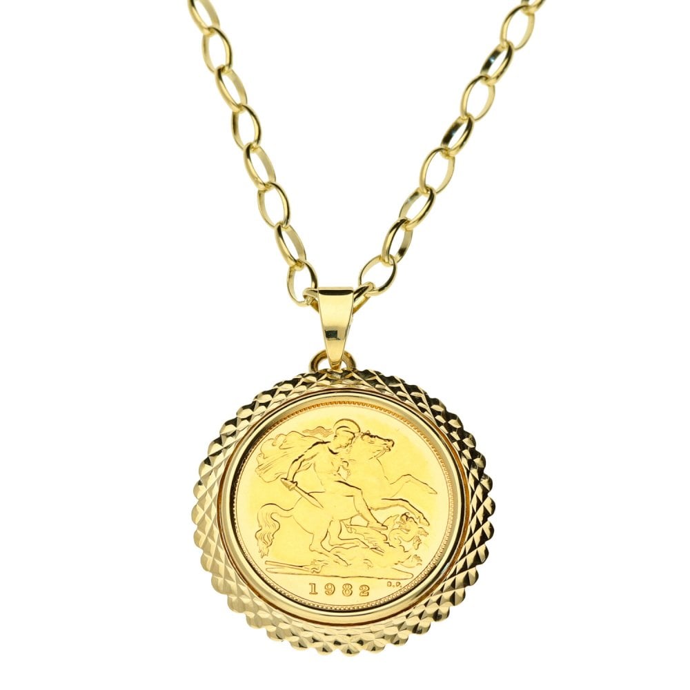 1982 Queen Elizabeth Half Sovereign Pendant & 22'' Chain