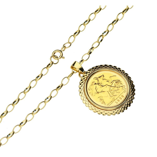 1982 Queen Elizabeth Half Sovereign Pendant & 22'' Chain