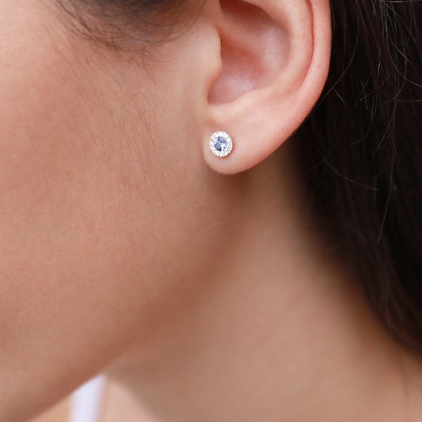 Ladies 18ct White Gold Aquamarine & Diamond Stud Earrings