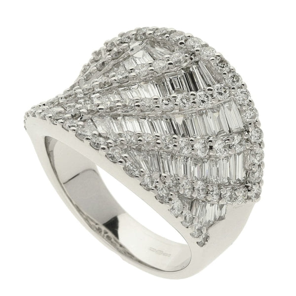 18ct White Gold Saddle Diamond Cluster Ring - 2.85ct