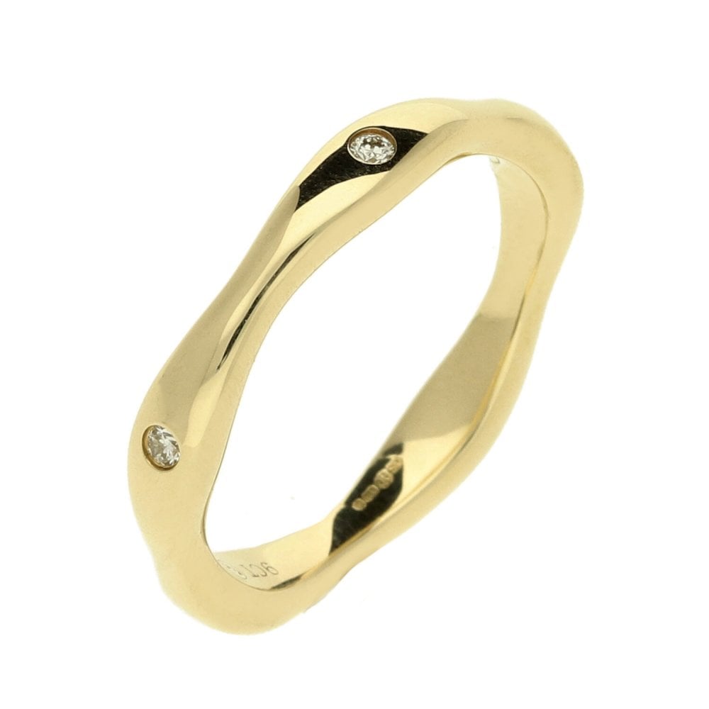 Ladies 9ct Yellow Gold Diamond Set Bones Style Ring - 0.06ct