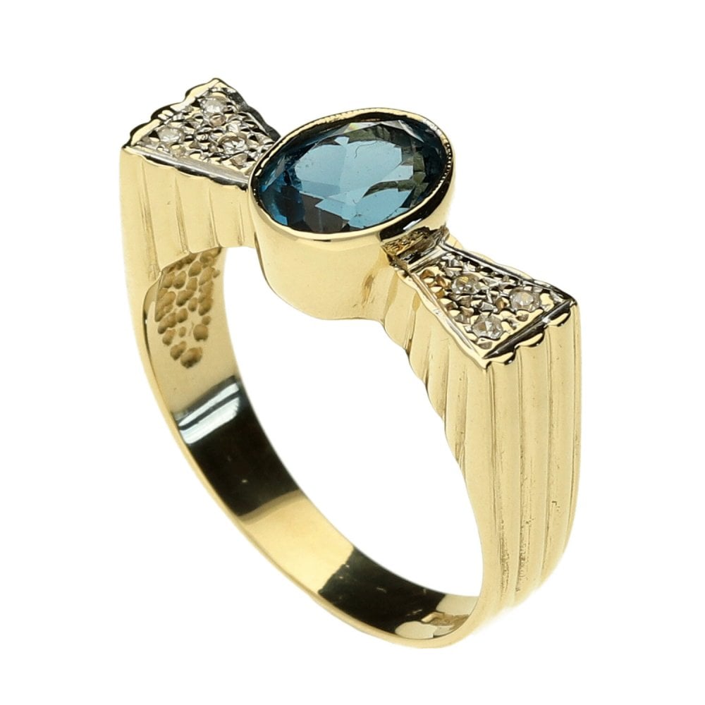Ladies 9ct Yellow Gold Diamond & Blue Topaz Ring - 3.9g