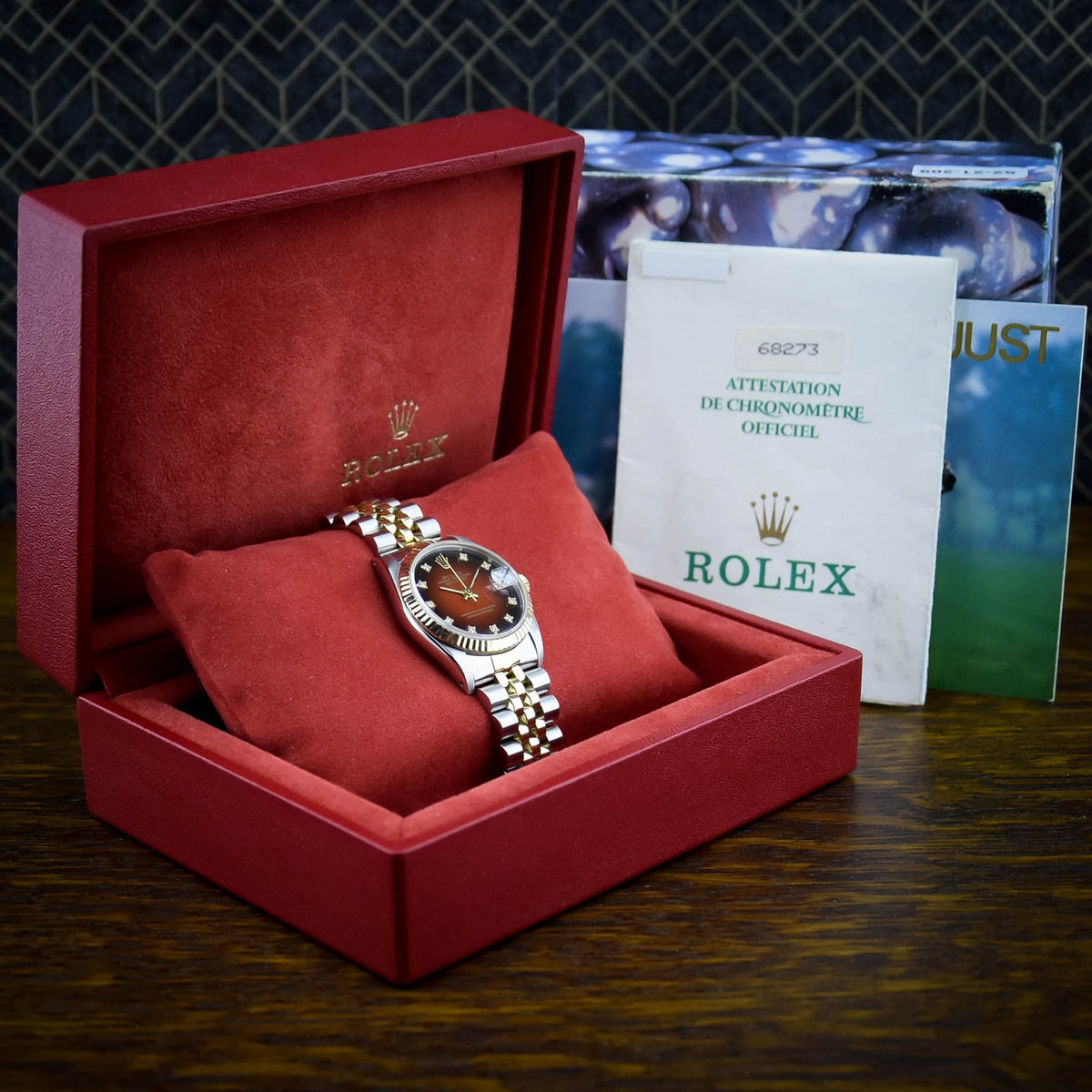 Datejust 68273 - Midsize Watch - Red Dial - 1990