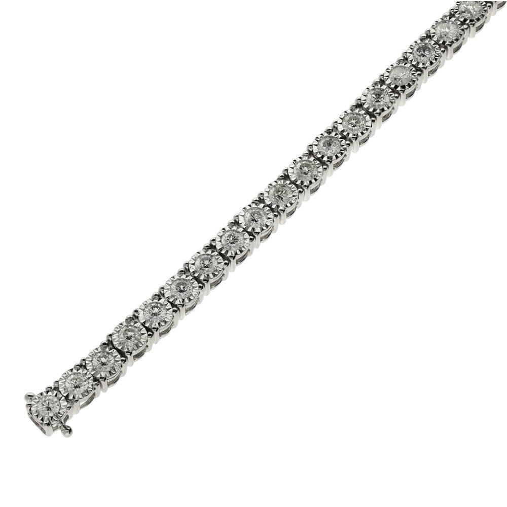18ct White Gold Diamond Tennis Bracelet - 7" - 5.00ct