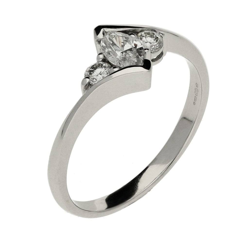 Ladies 18ct White Gold Marquise & Brilliant Cut Diamond Ring