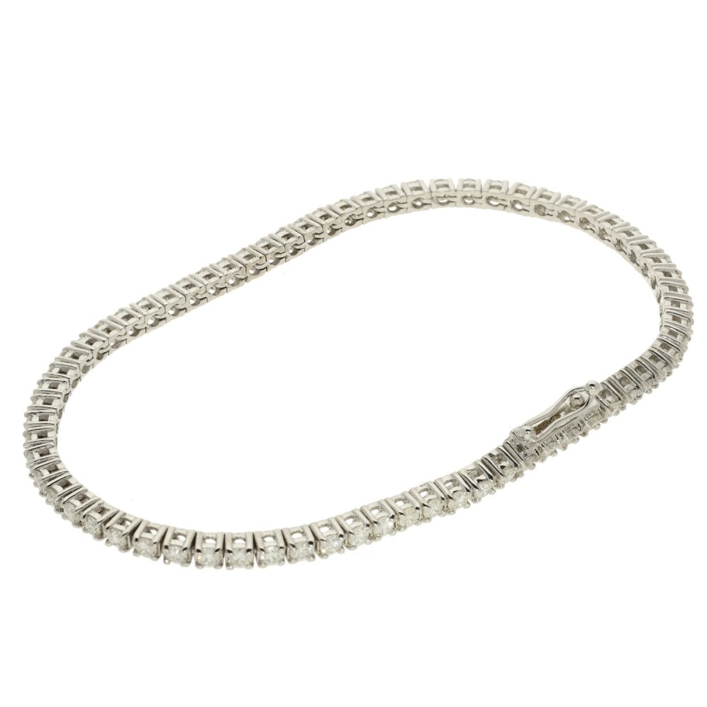 Ladies 18ct White Gold 2.57ct Diamond Tennis Bracelet