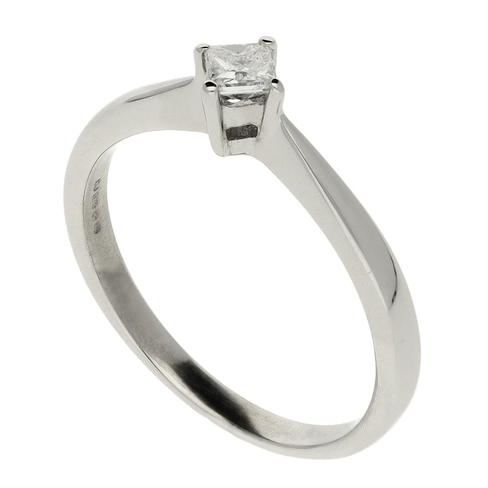 Ladies 9ct White Gold Princess Cut Diamond Engagement Ring