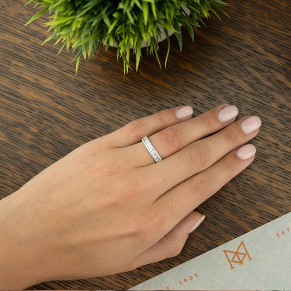 Ladies 18ct White Gold Half Eternity Diamond Ring - 0.42ct