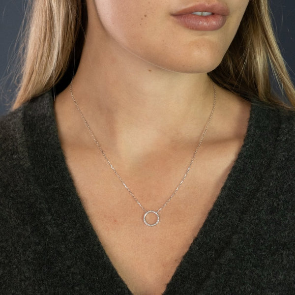 18ct White Gold Open Circle Diamond Necklace - 16/18" - 0.14ct