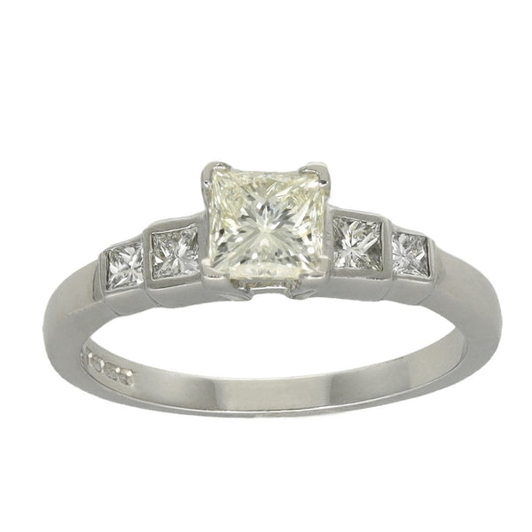 18ct White Gold Diamond Shoulders Engagement Ring - 0.94ct