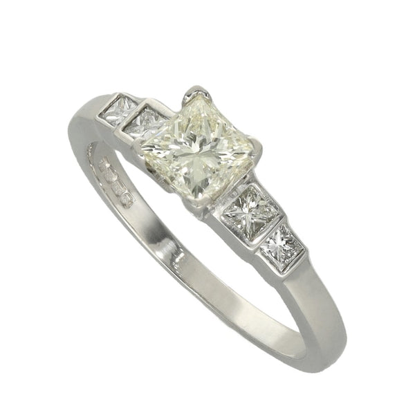 18ct White Gold Diamond Shoulders Engagement Ring - 0.94ct
