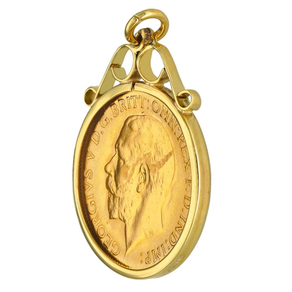 Gold 1914 Scroll Top Half Sovereign Pendant - 4.9g