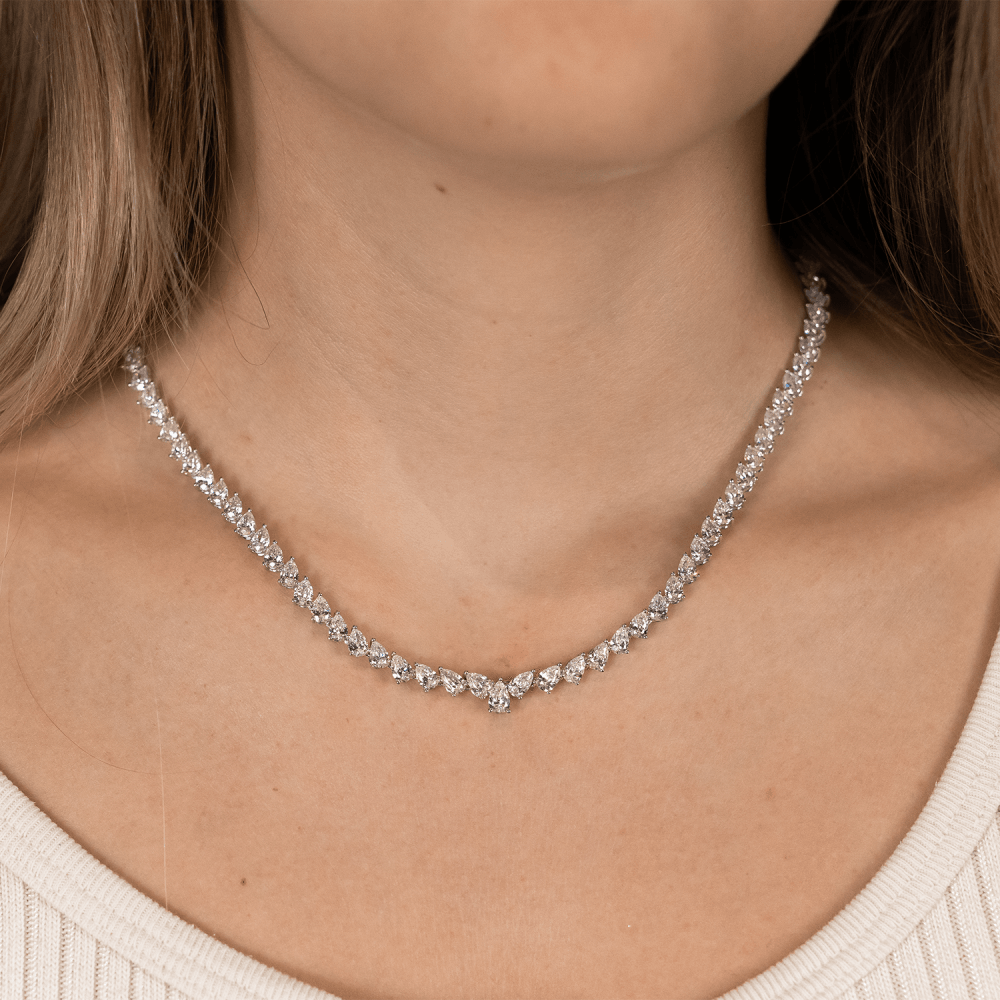 18ct White Gold Pear-Cut Diamond Necklace - 16" - 18.54ct