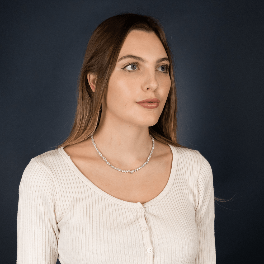18ct White Gold Pear-Cut Diamond Necklace - 16" - 18.54ct