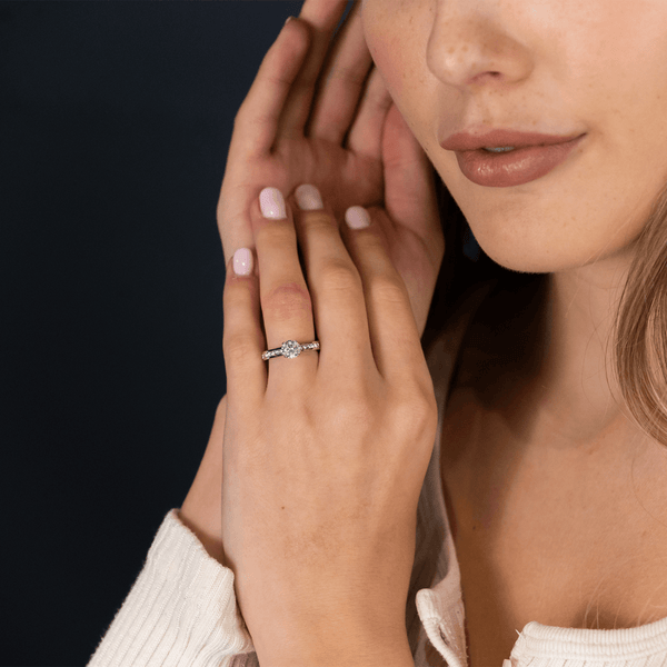 18ct White Gold Four Claw Diamond Engagement Ring - 1.01ct