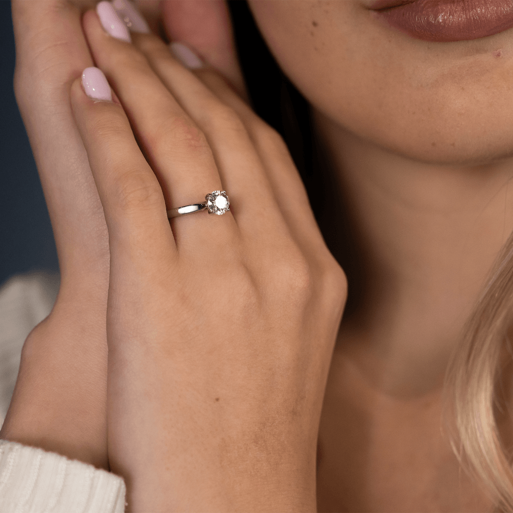 Ladies Platinum 1.02ct Diamond Solitaire Engagement Ring
