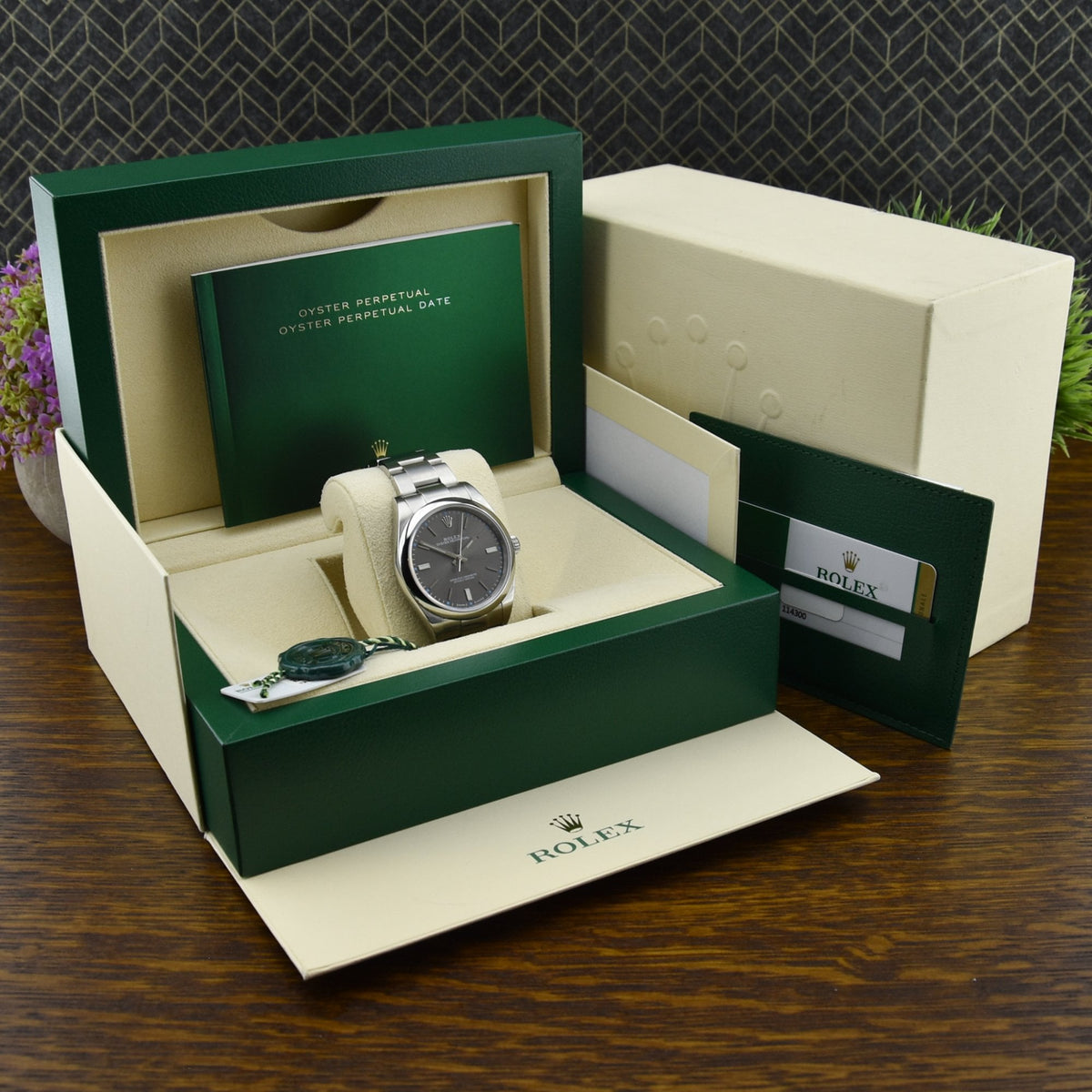 Oyster Perpetual 114300 - Mens Watch - Grey Dial - 2019