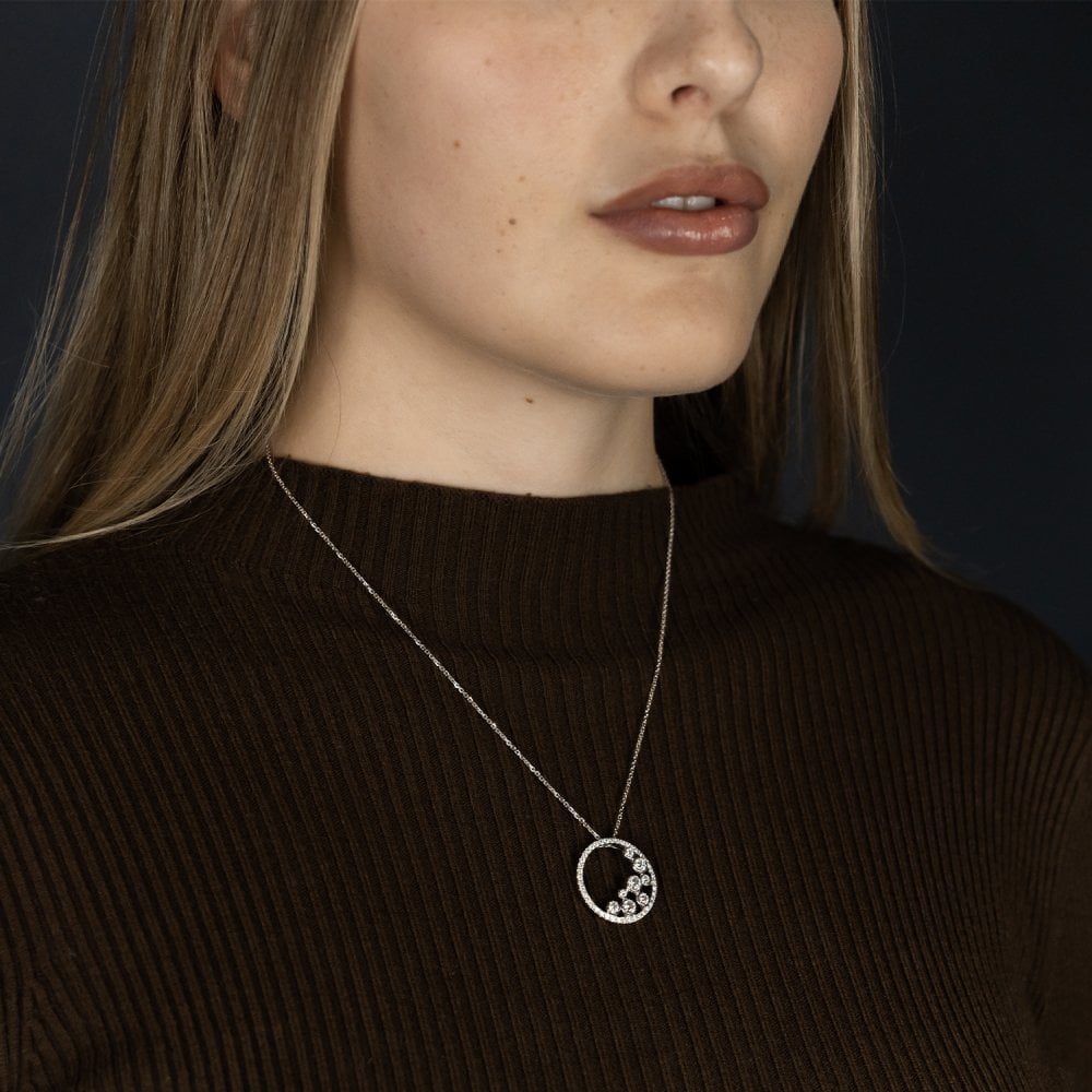 18ct White Gold Diamond Circle Pendant & Necklace - 18" - 1.43ct