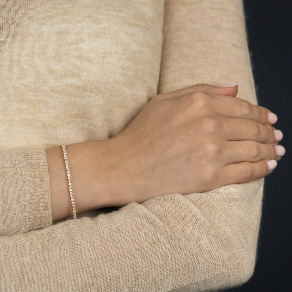 Ladies 18ct Yellow Gold Diamond Tennis Bracelet - 3.00ct