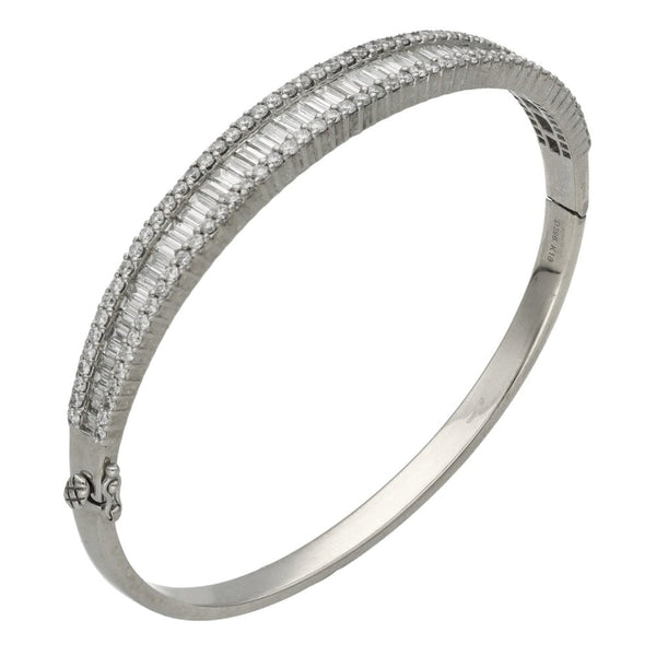 Ladies 18ct White Gold Diamond Bangle - 3.96ct