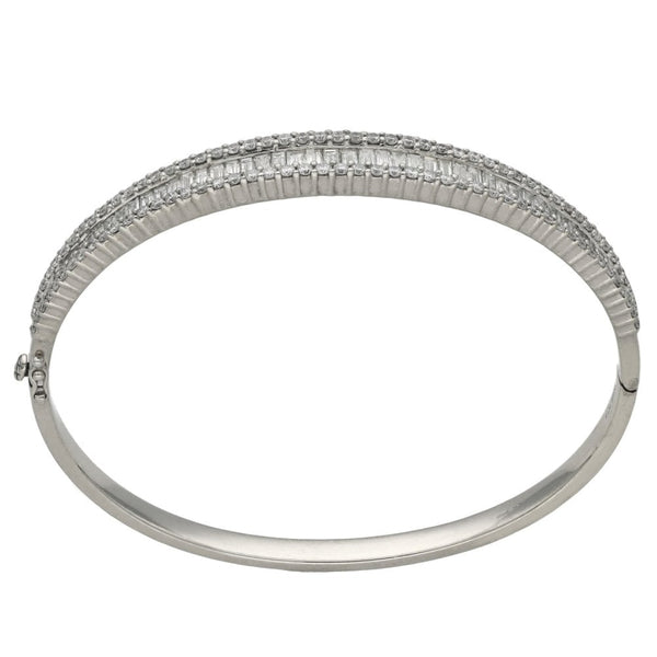 Ladies 18ct White Gold Diamond Bangle - 3.96ct