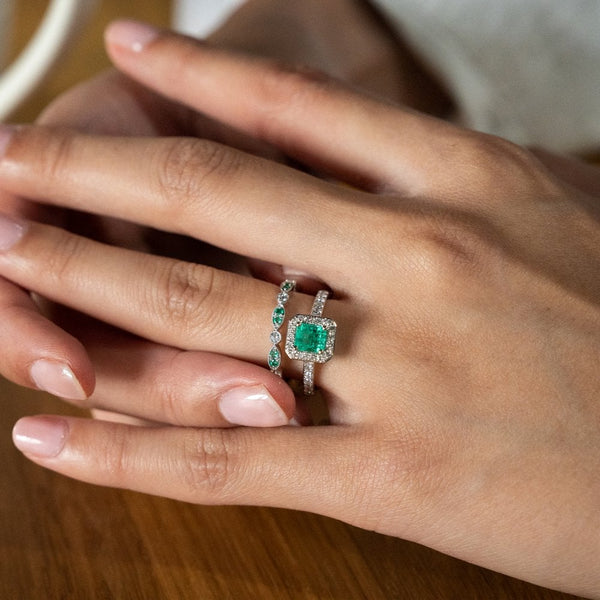Ladies Platinum Diamond & Emerald Halo Cluster Ring - Size L