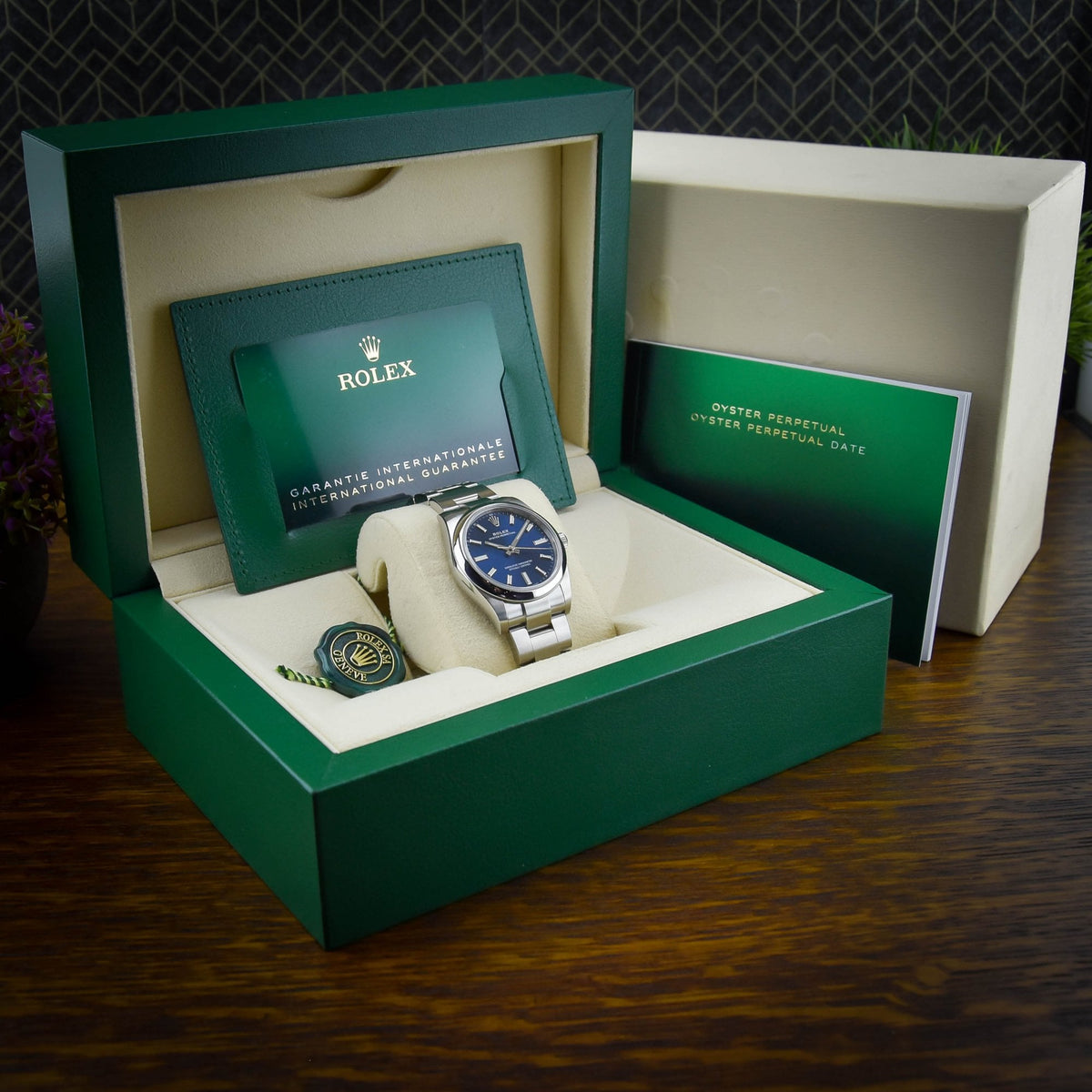 Oyster Perpetual 124200 - Blue Dial - 2020
