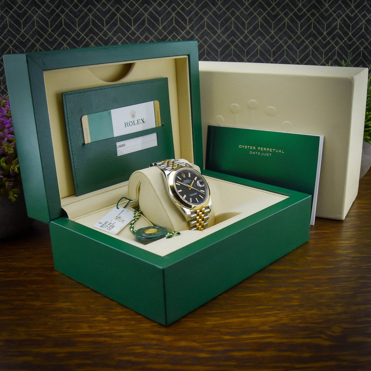 Datejust 41 126303 - Gents Watch - Black Dial - 2018