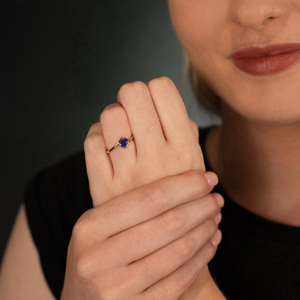 18ct Yellow Gold Sapphire Twist Ring - Size L½